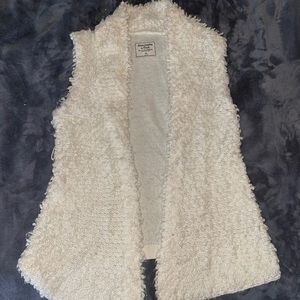 Abercrombie & Fitch whool white vest